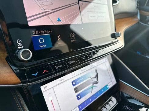 Used 2022 Jeep Grand Wagoneer Series II w/ Premium Group II image 32