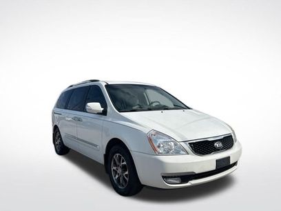 Used 2014 Kia Sedona EX w/ Navigation Package