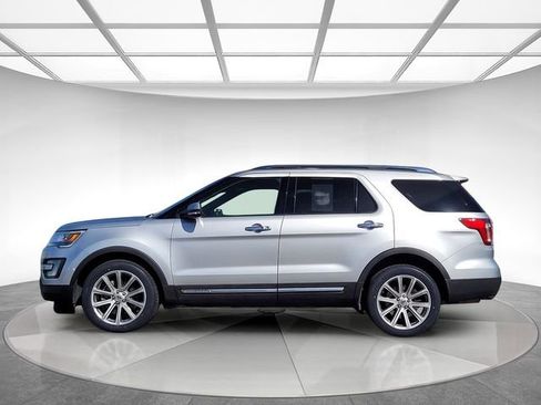 Used 2017 Ford Explorer Limited AWD/4WD image 7