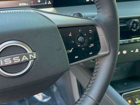 Used 2025 Nissan Murano SV AWD/4WD image 20