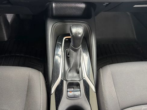 Used 2020 Toyota Corolla SE image 19