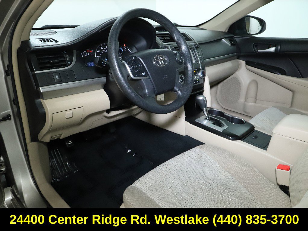 Used 2014 Toyota Camry LE FWD image 17