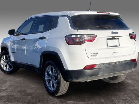 Certified 2025 Jeep Compass Sport image 12