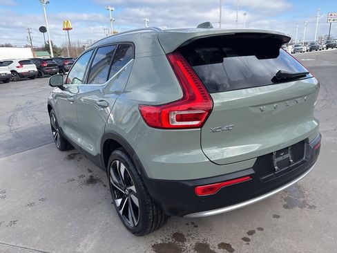 Certified 2025 Volvo XC40 B5 Ultra w/ Protection Package Premier image 8