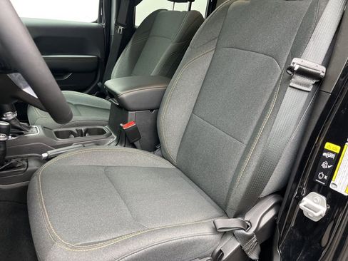 Used 2025 Jeep Wrangler Sahara 4xe w/ Safety Group image 19