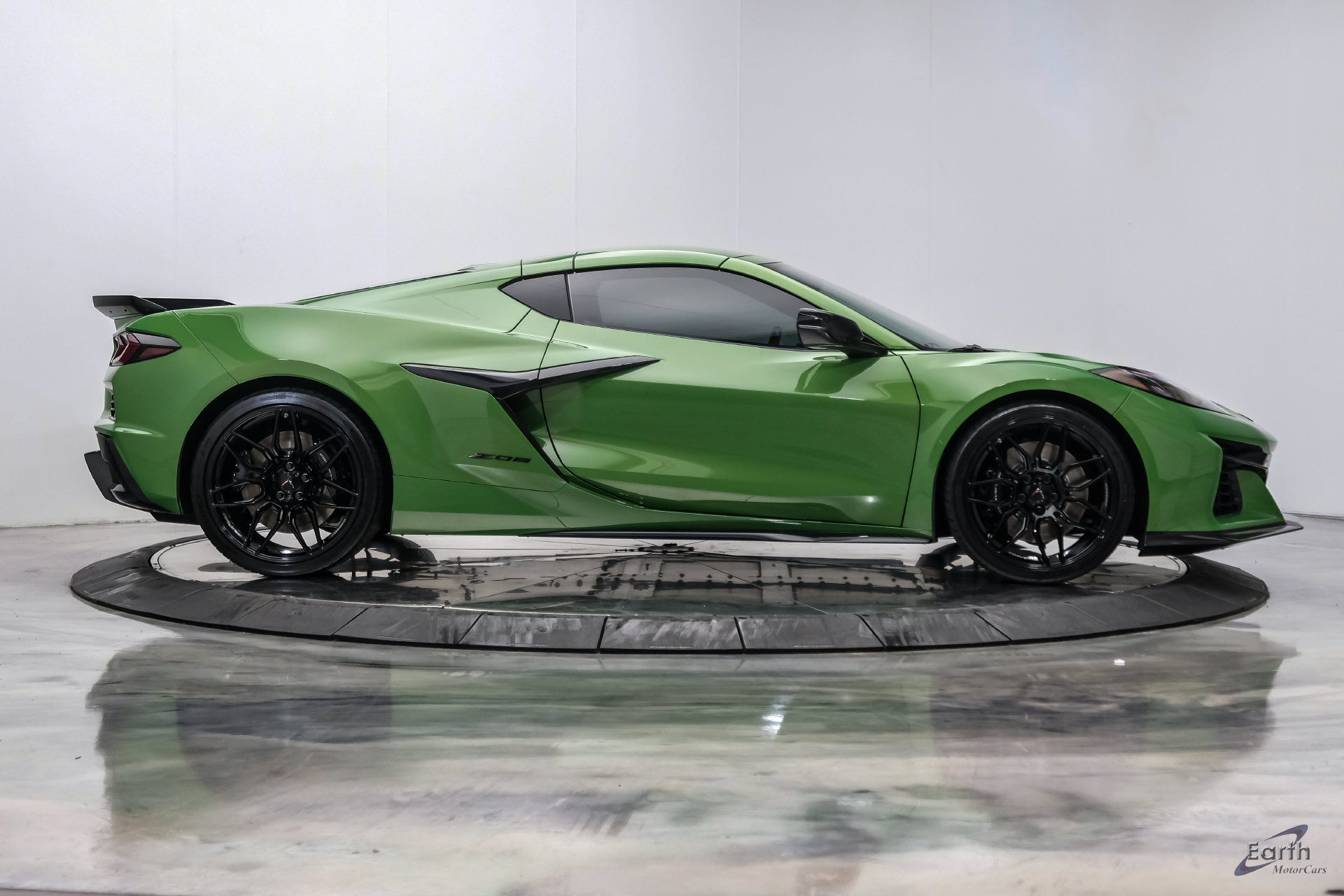 Used 2026 Chevrolet Corvette Z06 RWD image 32
