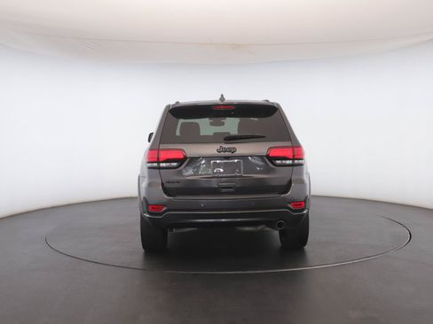 Used 2020 Jeep Grand Cherokee Altitude AWD/4WD image 21