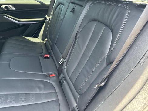 Used 2021 BMW X5 xDrive40i w/ M Sport Package AWD/4WD image 13
