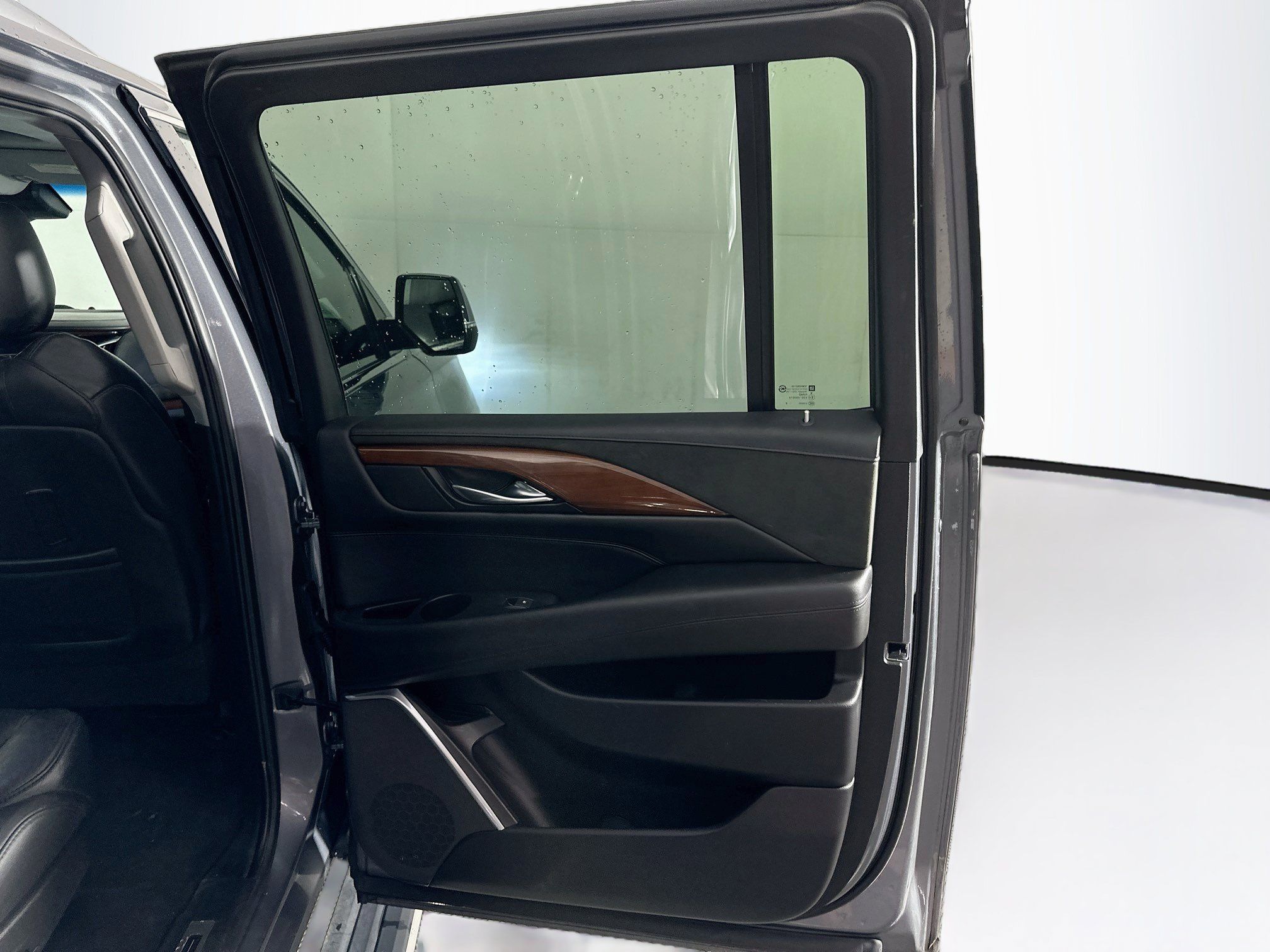 Used 2019 Cadillac Escalade ESV Premium Luxury AWD/4WD image 33