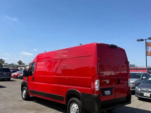 Used 2022 RAM ProMaster 2500 FWD image 4