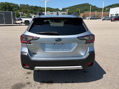 Used 2024 Subaru Outback Limited AWD/4WD image 3