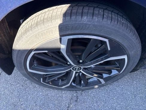 Used 2023 Nissan Altima 2.5 SR w/ SR Premium Package image 29