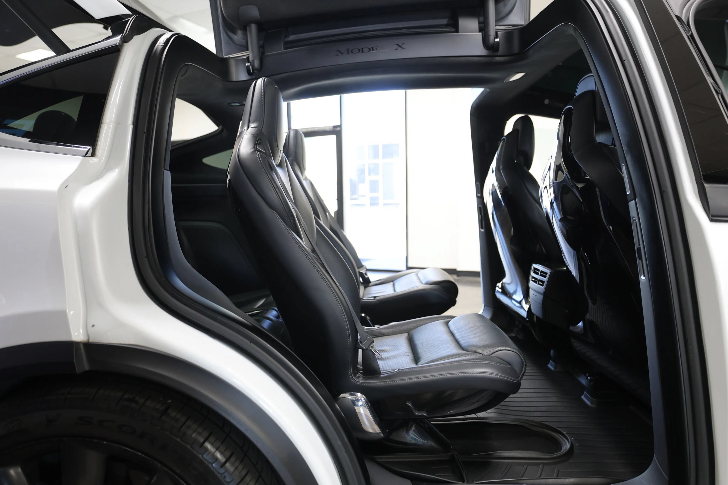 Used 2016 Tesla Model X 90D AWD/4WD image 40