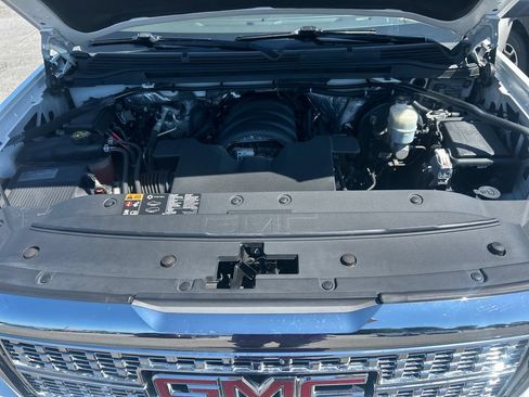 Used 2016 GMC Sierra 1500 Denali w/ Enhanced Driver Alert Package AWD/4WD image 24