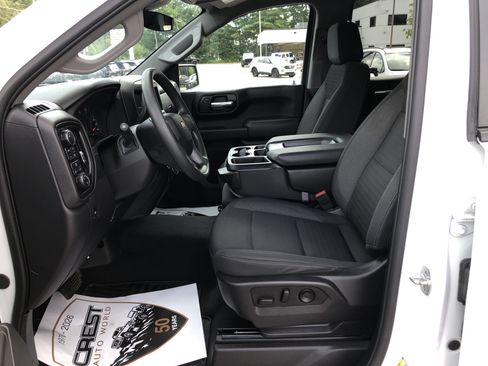 Used 2025 Chevrolet Silverado 1500 Custom AWD/4WD image 13