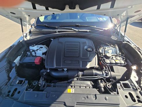 Used 2019 Land Rover Range Rover Velar S image 21