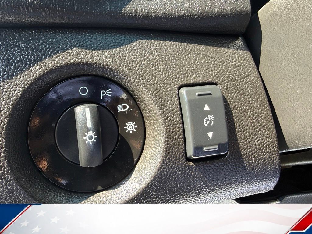 Used 2019 Ford Fiesta SE FWD image 17