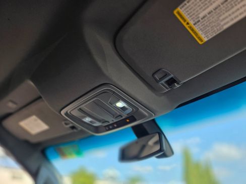 Used 2021 GMC Sierra 1500 SLT image 18