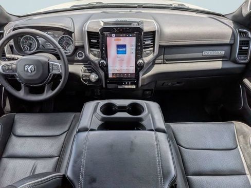 Used 2025 RAM 1500 Laramie AWD/4WD image 14