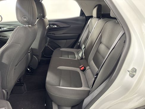 Used 2025 Chevrolet TrailBlazer LT AWD/4WD image 21