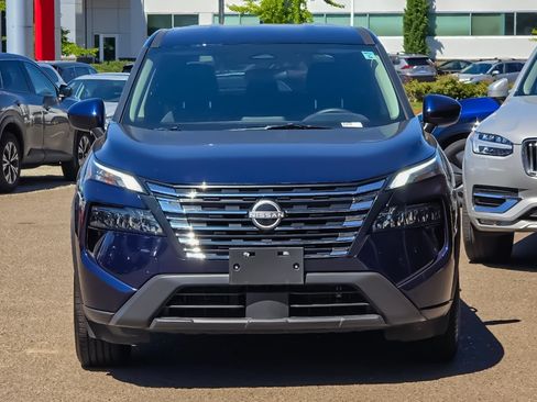 Used 2025 Nissan Rogue SV FWD image 5