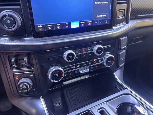 Used 2025 Ford F150 Raptor AWD/4WD image 36