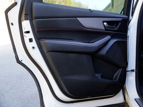 Used 2023 Acura MDX A-Spec image 25