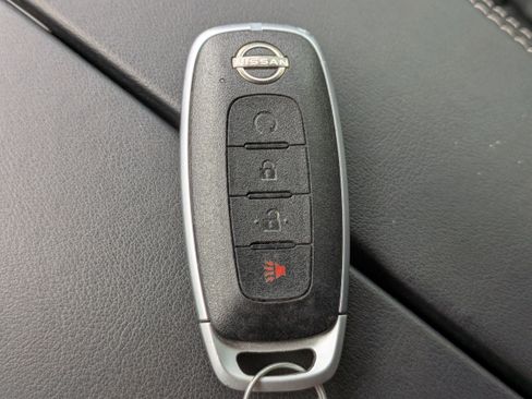 Certified 2023 Nissan Rogue SV image 32