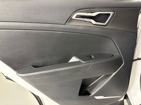 New 2026 Kia Sportage LX image 36