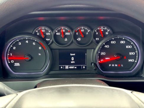 Used 2024 Chevrolet Silverado 2500 Custom w/ Custom Value Package image 24