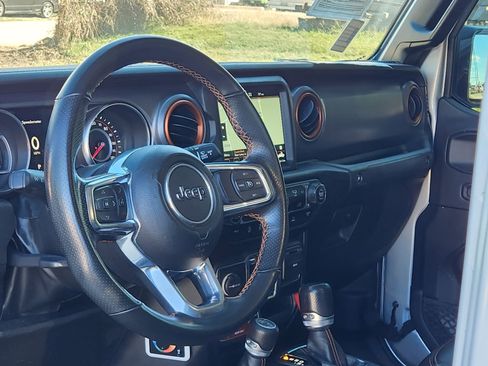 Used 2022 Jeep Gladiator Mojave image 25
