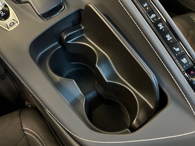 Used 2022 Chevrolet Corvette Stingray Preferred Conv w/ Z51 Performance Package RWD image 22