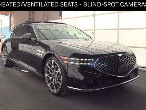 Used 2024 Genesis G90 3.5T image 3