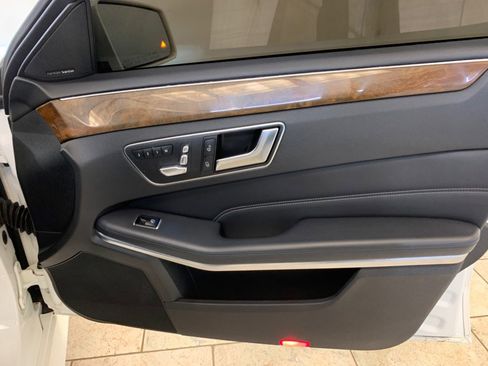 Used 2016 Mercedes-Benz E 350 4MATIC Sedan image 48