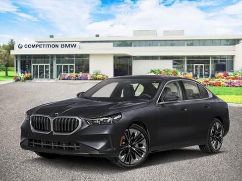 New 2026 BMW 530i xDrive AWD/4WD image 1