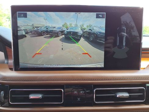 Certified 2021 Lincoln Nautilus Reserve AWD/4WD image 21
