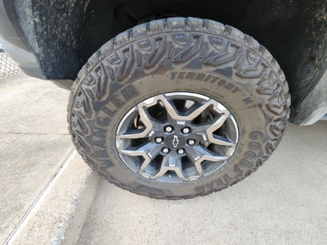 Used 2026 Chevrolet Colorado ZR2 AWD/4WD image 9