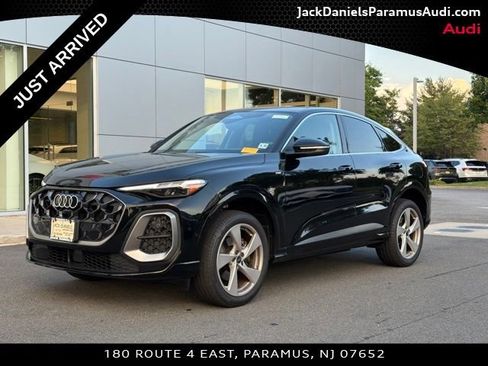 Used 2025 Audi Q5 Premium Plus w/ Premium Plus AWD/4WD image 1
