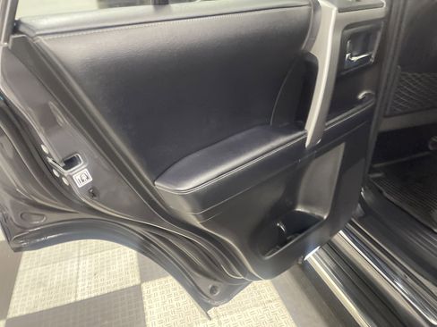 Used 2022 Toyota 4Runner Limited image 15