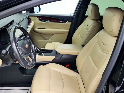 Used 2019 Cadillac XT5 Luxury image 21