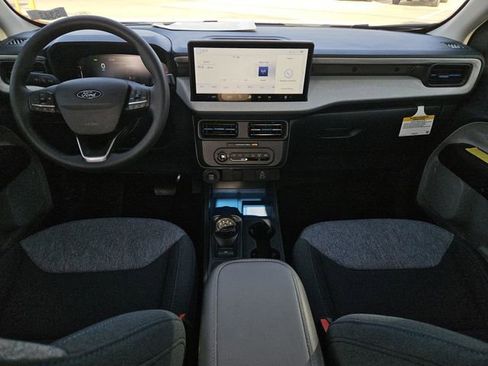 New 2025 Ford Maverick XLT image 6