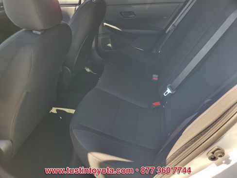 Used 2024 Nissan Sentra S image 10