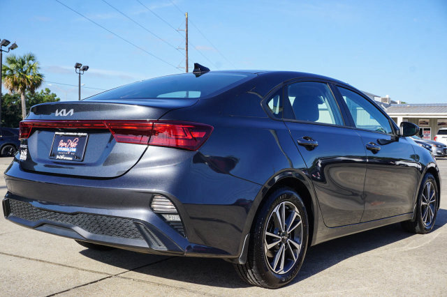 Used 2023 Kia Forte LXS FWD image 4