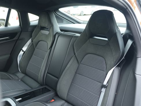 Certified 2025 Porsche Panamera 4 AWD/4WD image 26