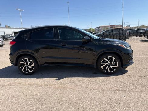Used 2020 Honda HR-V Sport image 9