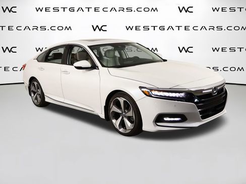 Used 2018 Honda Accord Touring image 1