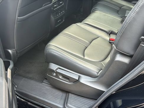 Used 2023 Honda Pilot Touring image 30
