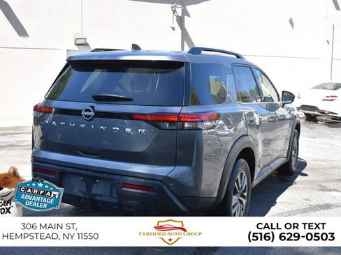 Used 2025 Nissan Pathfinder SV FWD image 6