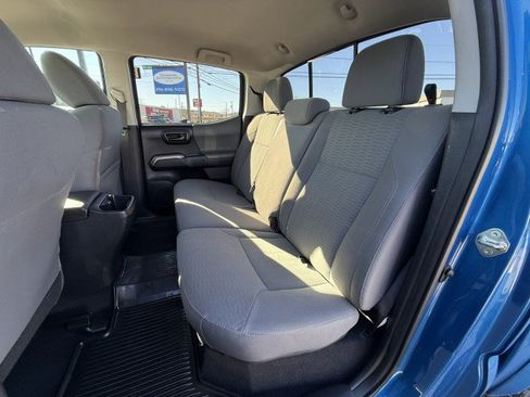 Used 2018 Toyota Tacoma SR5 image 33