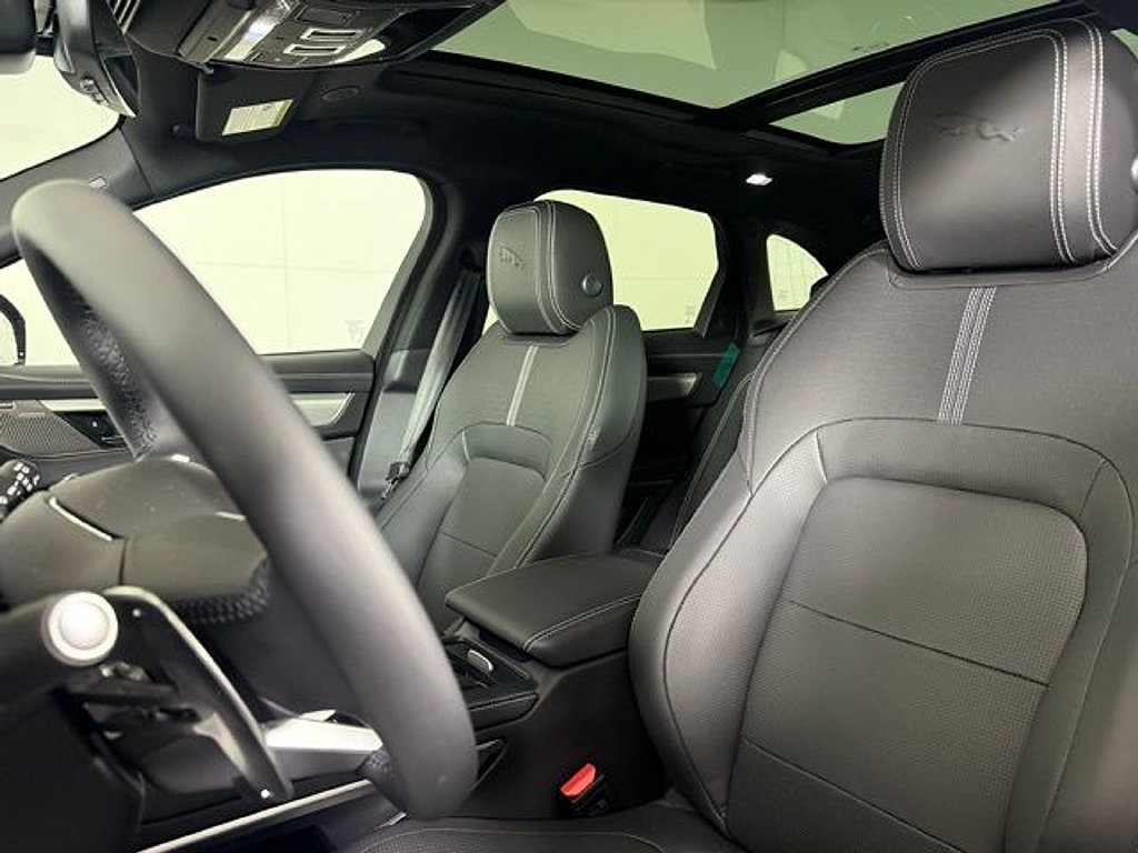 New 2026 Jaguar F-PACE R-Dynamic S AWD/4WD image 5